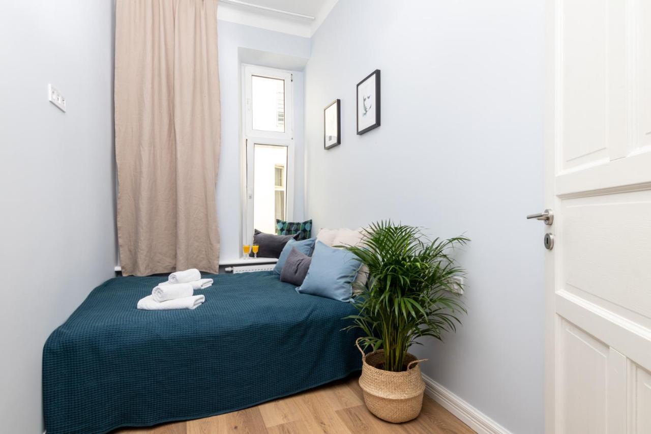 קרקוב Barbacan Suites - Old Town Apartments - By Upstairs מראה חיצוני תמונה