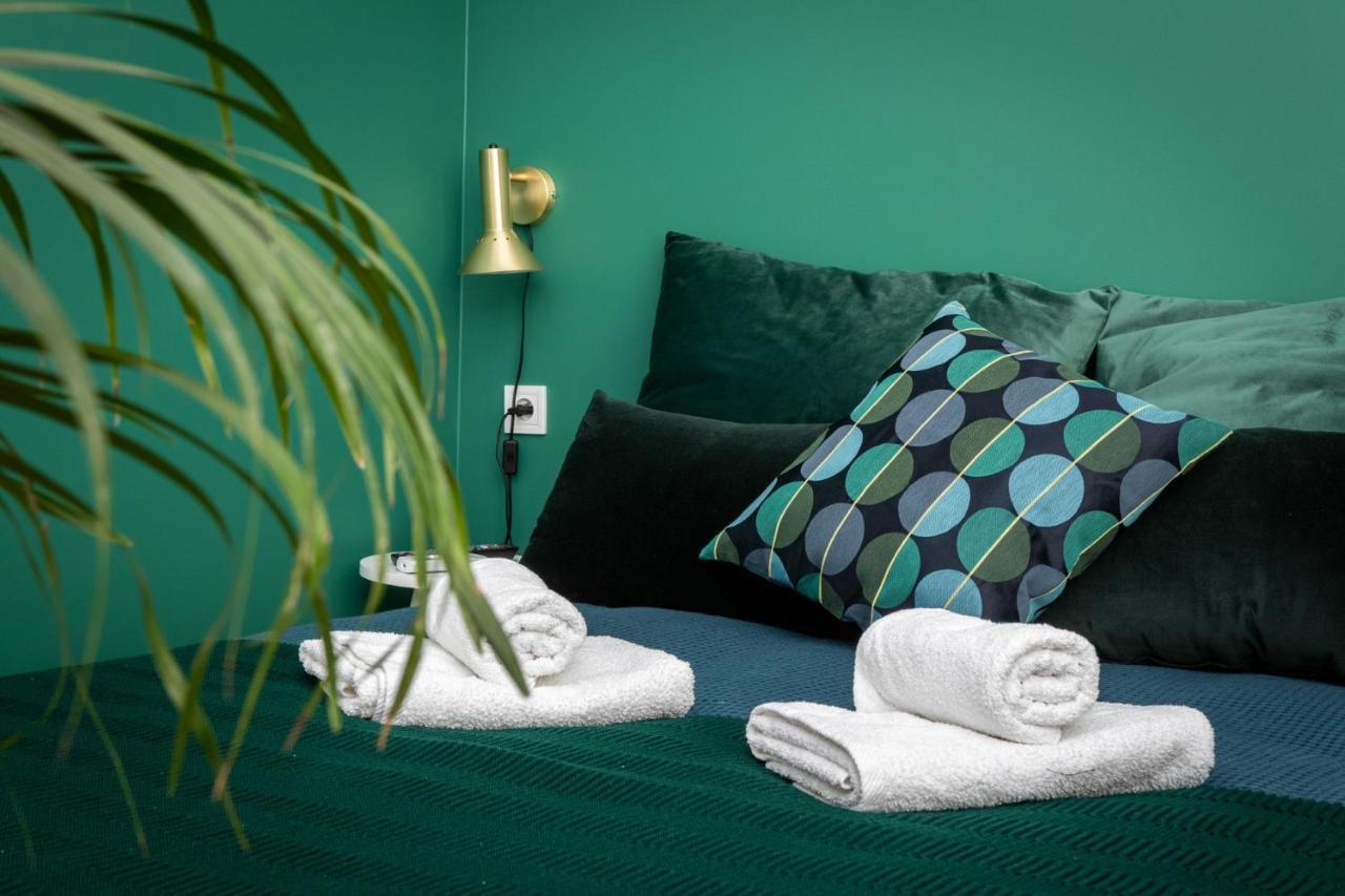 קרקוב Barbacan Suites - Old Town Apartments - By Upstairs מראה חיצוני תמונה