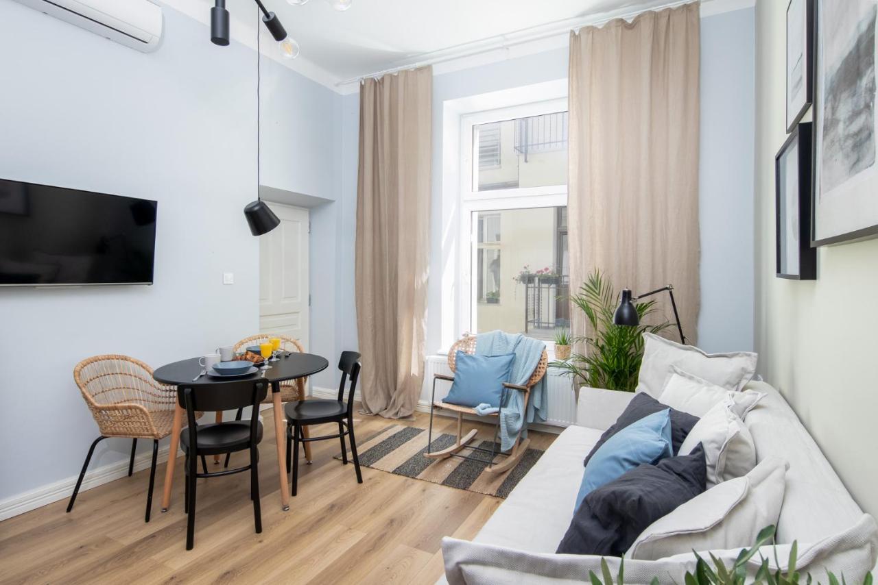 קרקוב Barbacan Suites - Old Town Apartments - By Upstairs מראה חיצוני תמונה