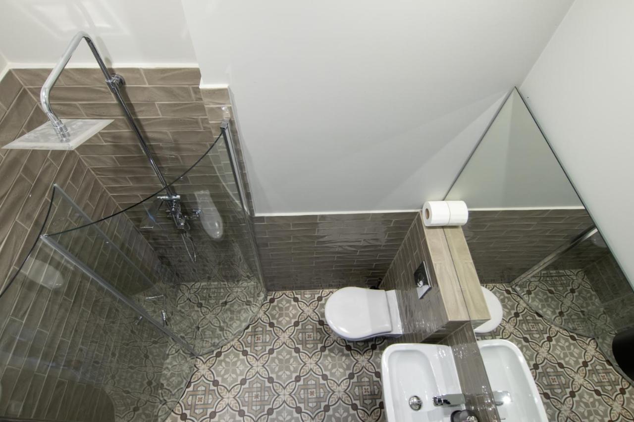 קרקוב Barbacan Suites - Old Town Apartments - By Upstairs מראה חיצוני תמונה